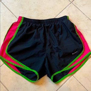 Women’s Nike Running Shorts (S)